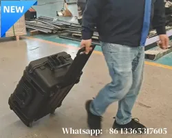 Handheld Mini High-tech Laser cleaning machines 100W 200W 300W 500W Precise laser cleaning machines for Rust paint Dirt Layer